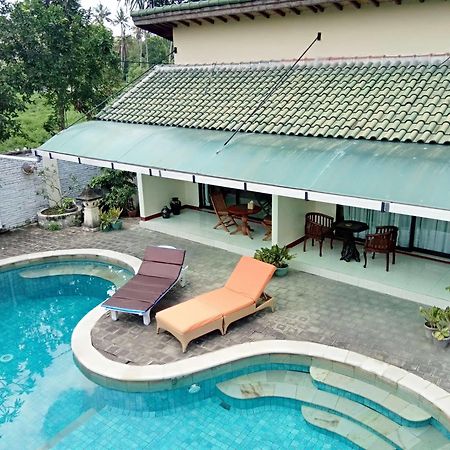 Villa Yukie Senggigi Montongbuwoh Extérieur photo
