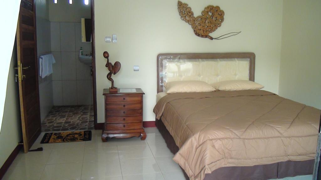 Villa Yukie Senggigi Montongbuwoh Chambre photo