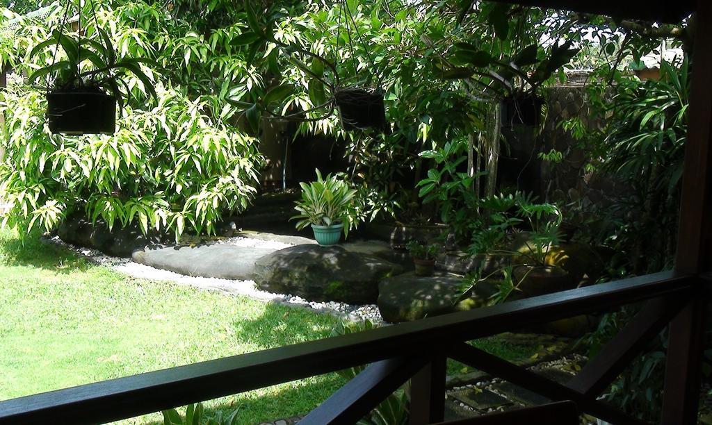 Villa Yukie Senggigi Montongbuwoh Extérieur photo
